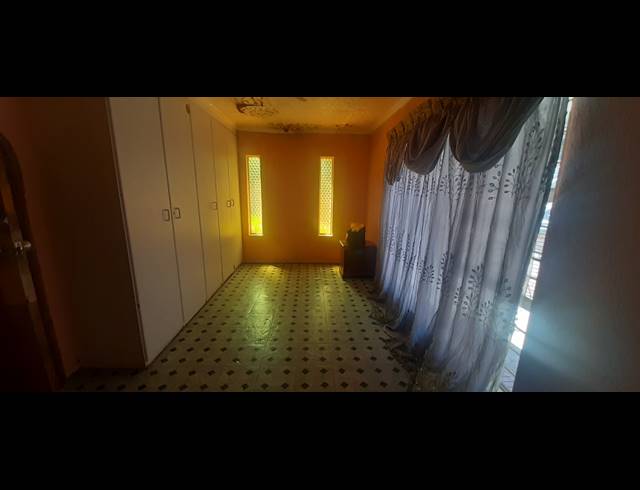 4 BEDROOM FREESTANDING FOR SALE IN BIRCHLEIGH